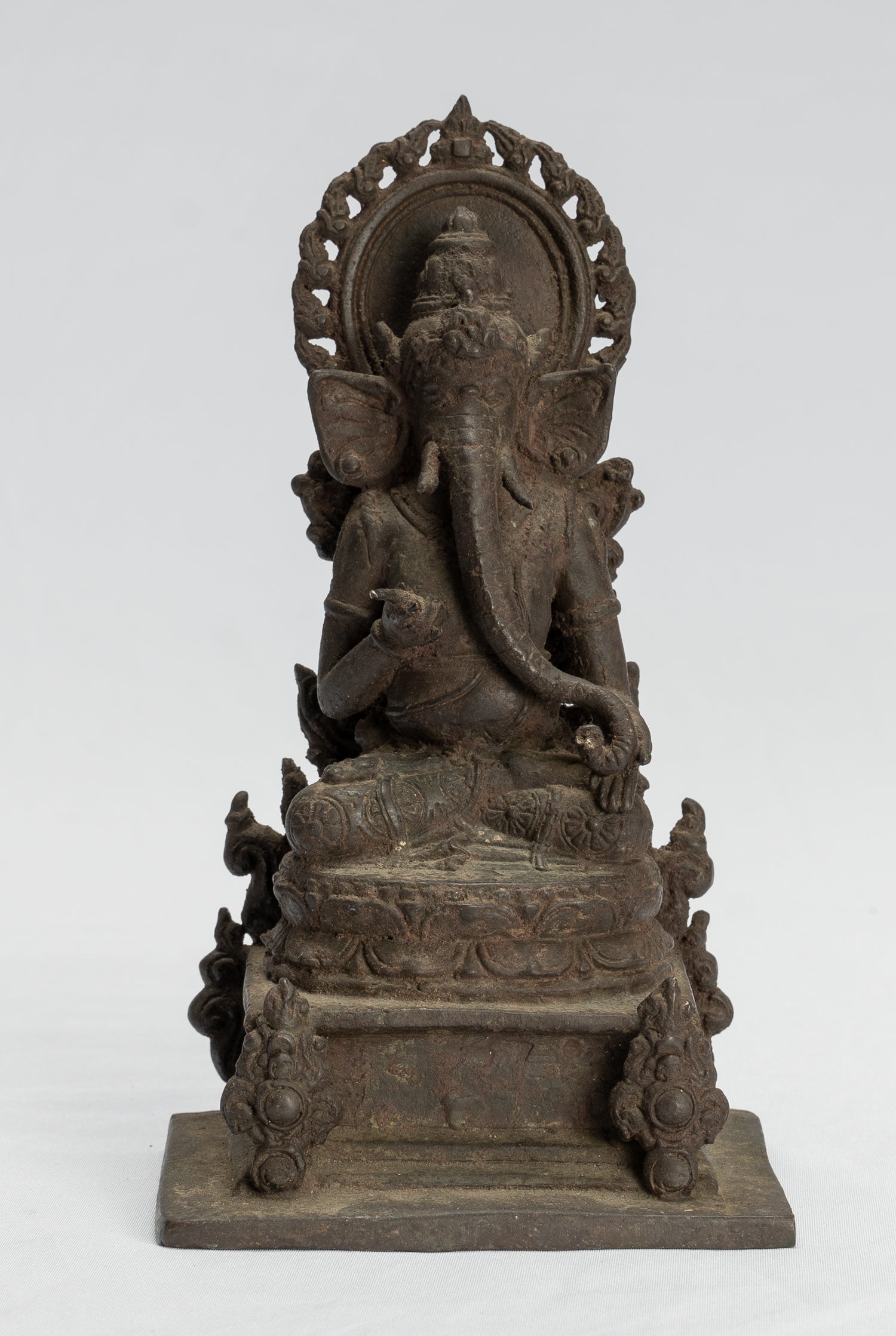 当店の記念日 Seated Indonesia Ganesh Hindu Statue God - Stock