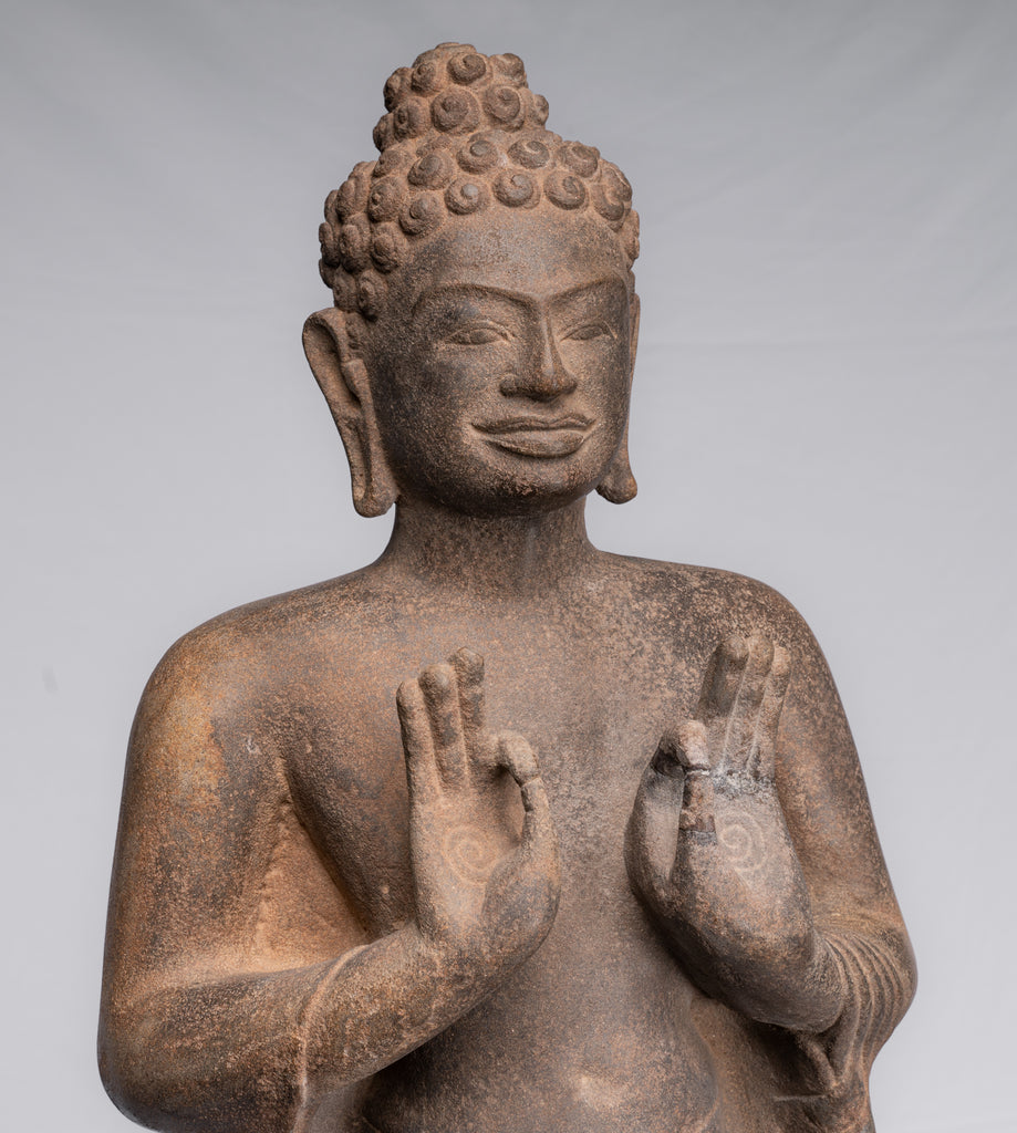 Artista tailandese, Statua del Buddha della meditazione Dvaravati, 1800,  Noce in vendita su Pamono